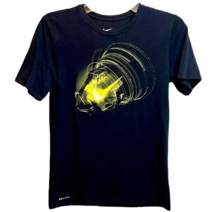 NIKE Glowball Reactor Tee
Size: small‎